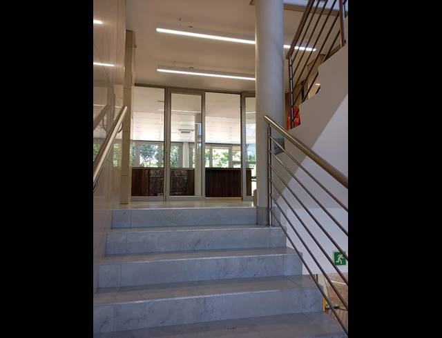 BUSINESS PROPERTY TO RENT IN MENLO PARK